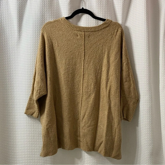 L&G Seamed Poncho Sweater - Picture 4 of 5